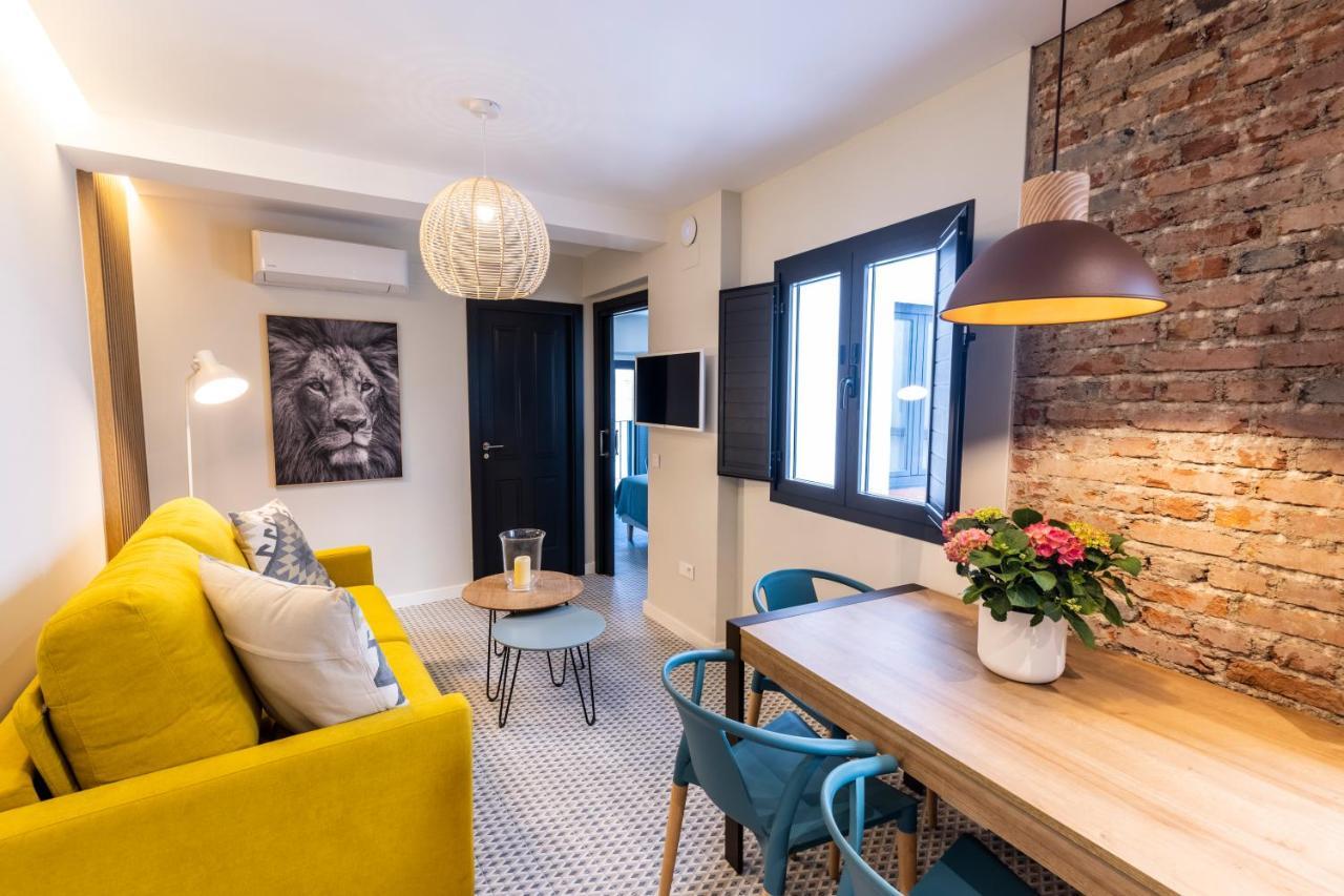 Apartamentos El Patio Plaza Mayor Caces Zewnętrze zdjęcie